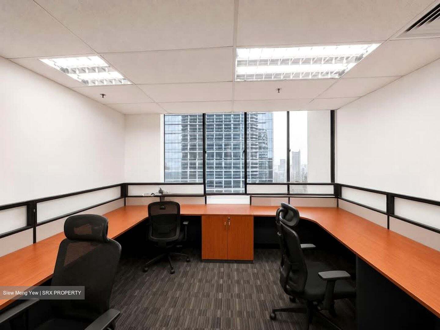 International Plaza (D2), Office #592843951